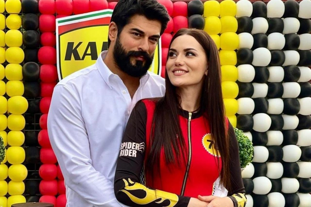 Fahriye Evcen ikinci dəfə ana olacaq - FOTO